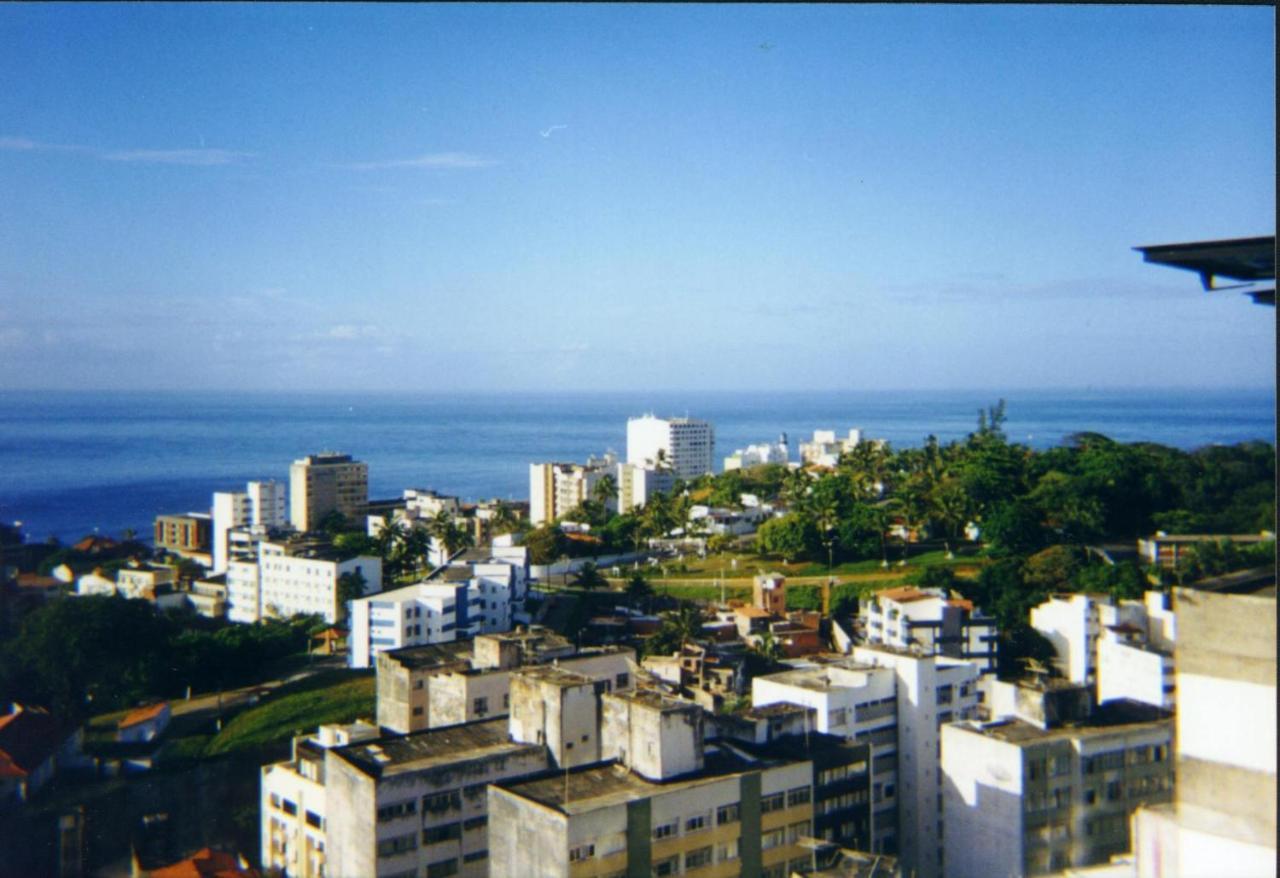Flat Luxo Bem Localizado No Bairro Da Barra Salvador Apartment Exterior photo