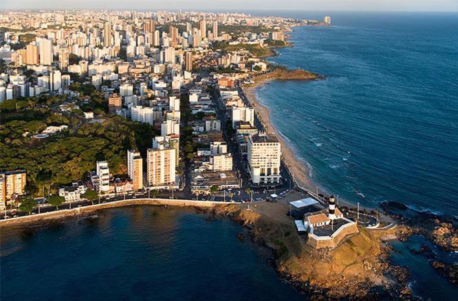 Flat Luxo Bem Localizado No Bairro Da Barra Salvador Apartment Exterior photo
